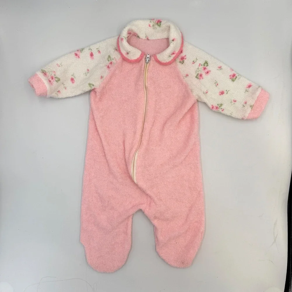 Vtg‎ Pink Floral Footed Baby Onesie – Zipper Front, Plush, Size 0-3M (Unbranded)